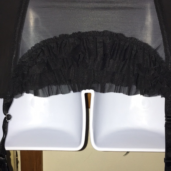 Victoria Secret garter skirt - Picture 6 of 6